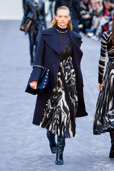 Look 34